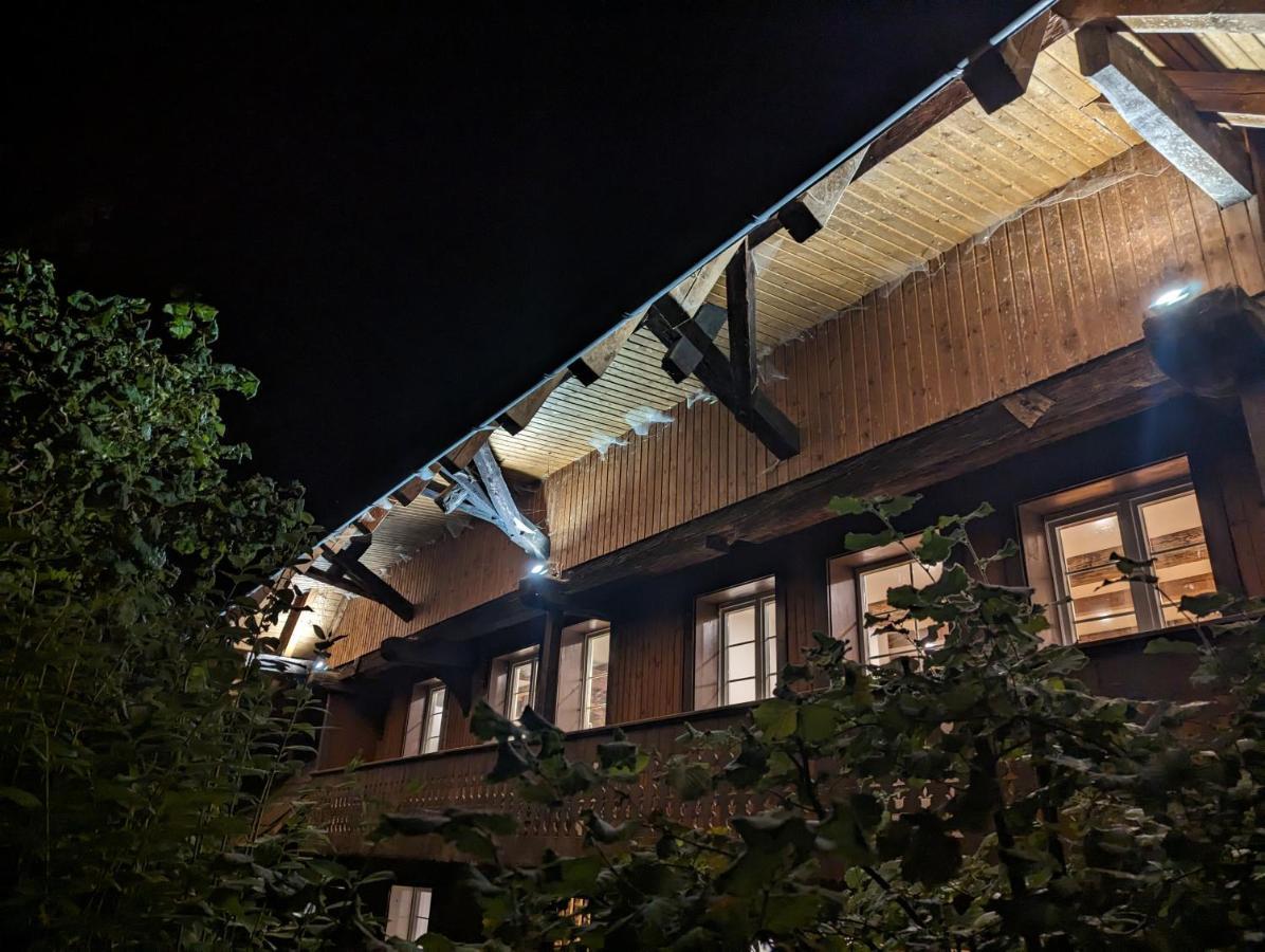 Ferienwohnung Im Historischen Schwarzwaldhaus Wieden Exterior photo